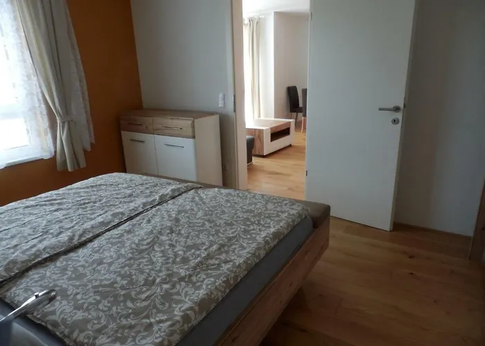 Spacious, Modern 1-bdrm Near Vic & Austria Ctr * Vienna