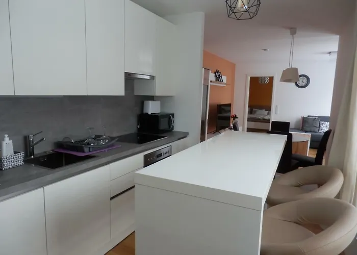 Spacious, Modern 1-bdrm Near Vic & Austria Ctr Apartment Vienna